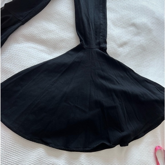 L'AGENCE Sevyn High-Rise Super Flared Black Jeans NWT - Picture 7 of 15